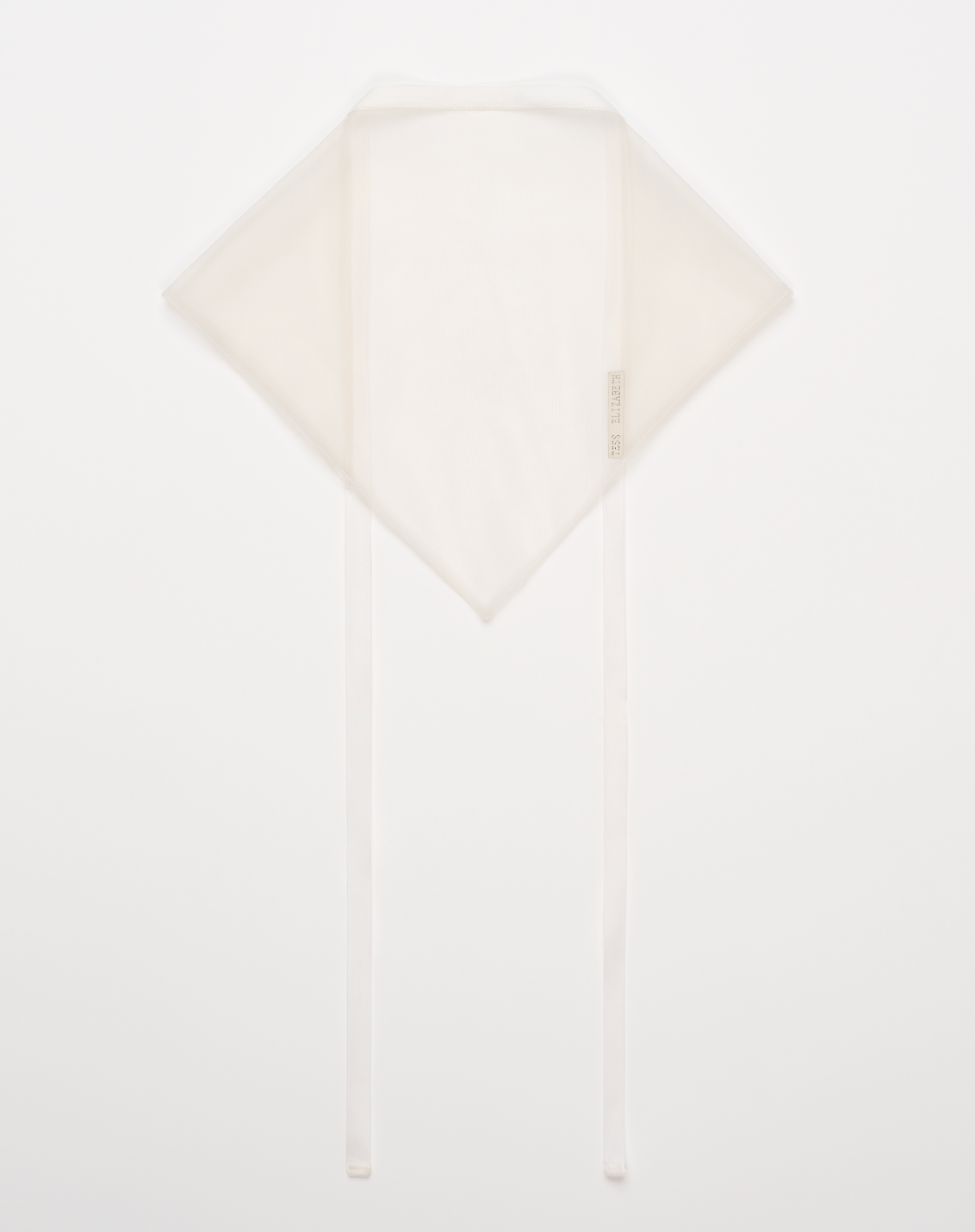 White headscarf ecom picture