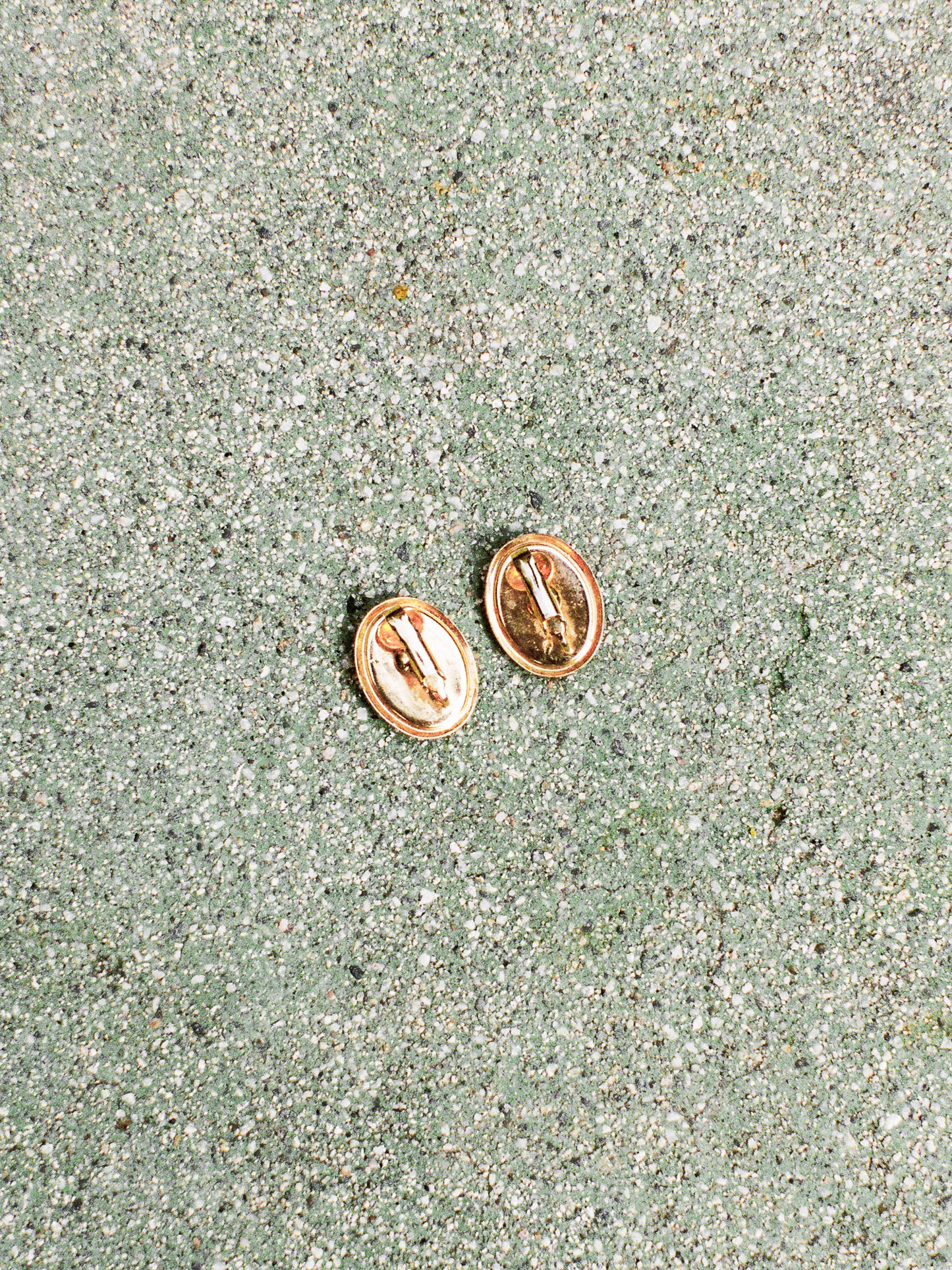 Est. Late 1970s Gold Tone Cameo Earrings