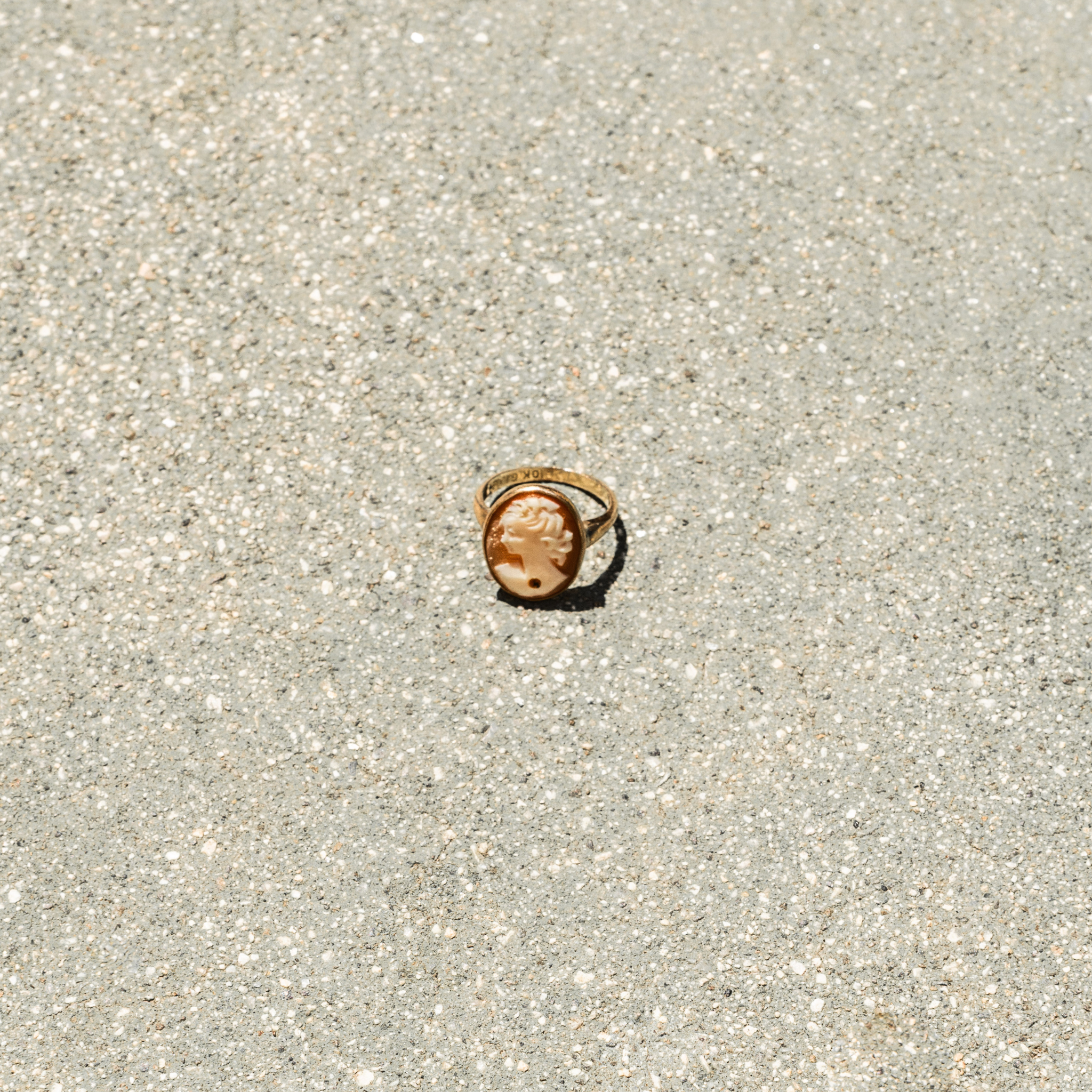 Antique 10k Cameo Ring