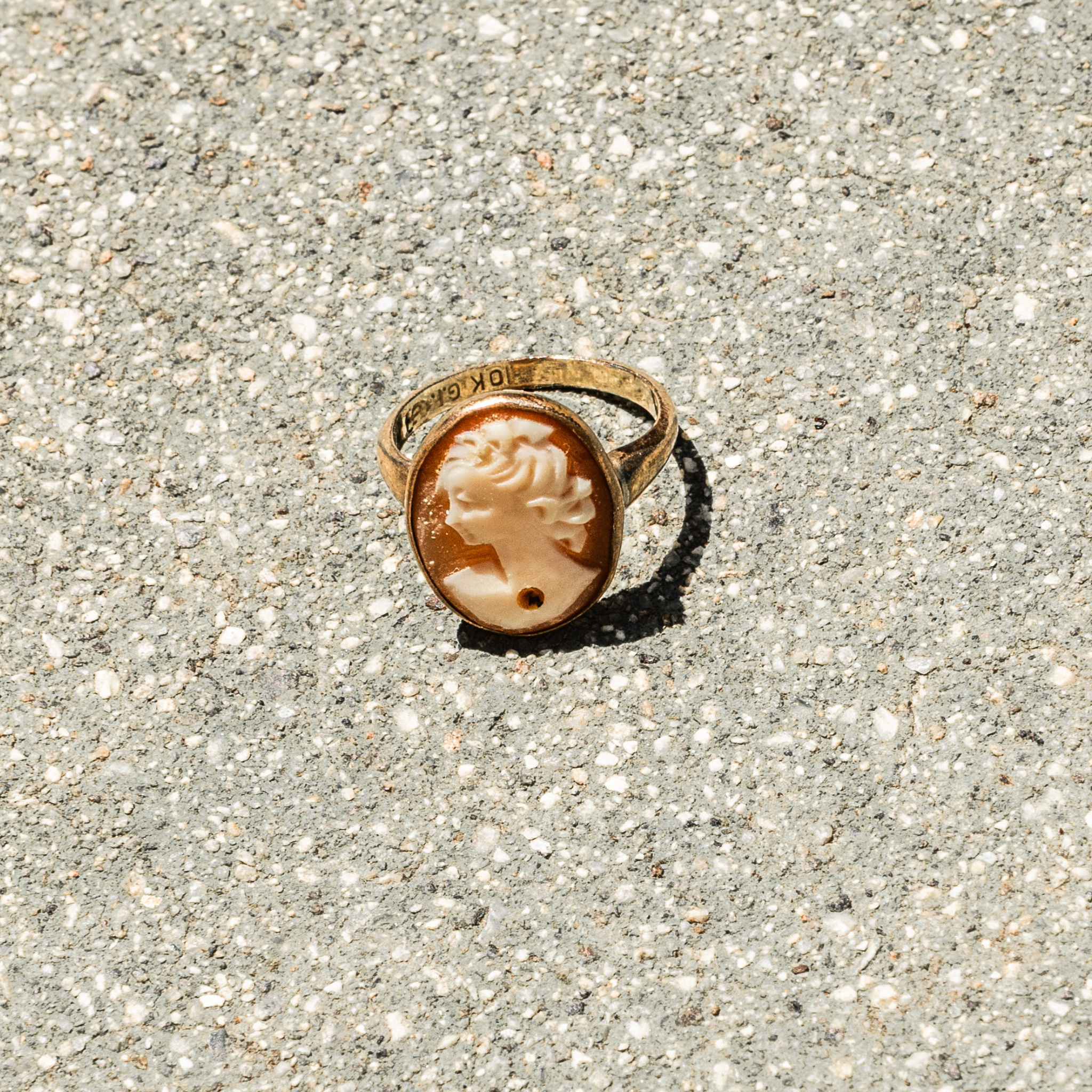 Antique 10k Cameo Ring