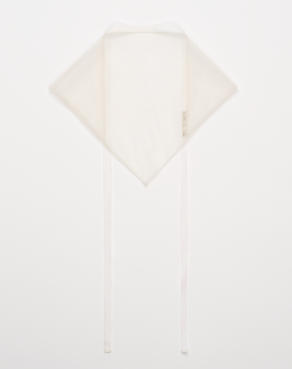 White headscarf ecom picture