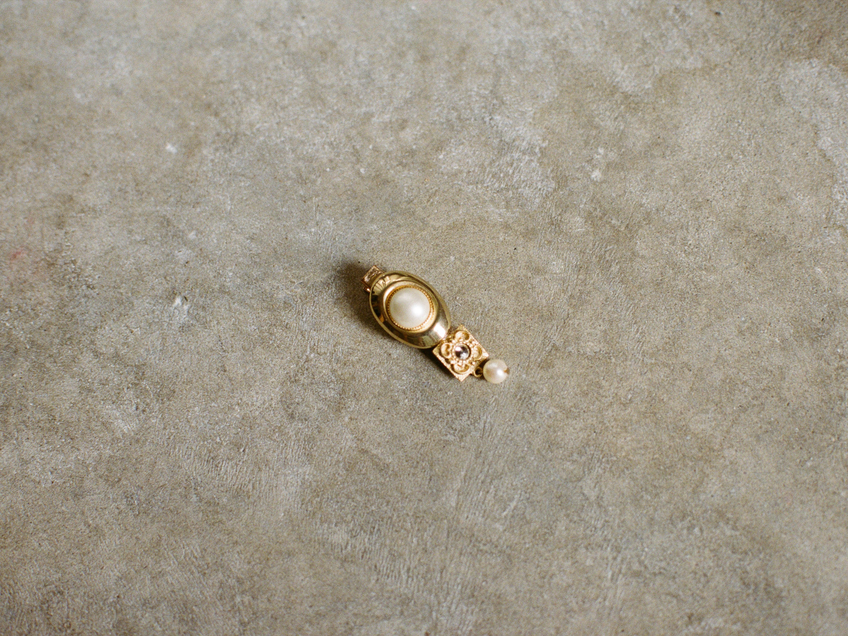 Faux Pearl Barrette