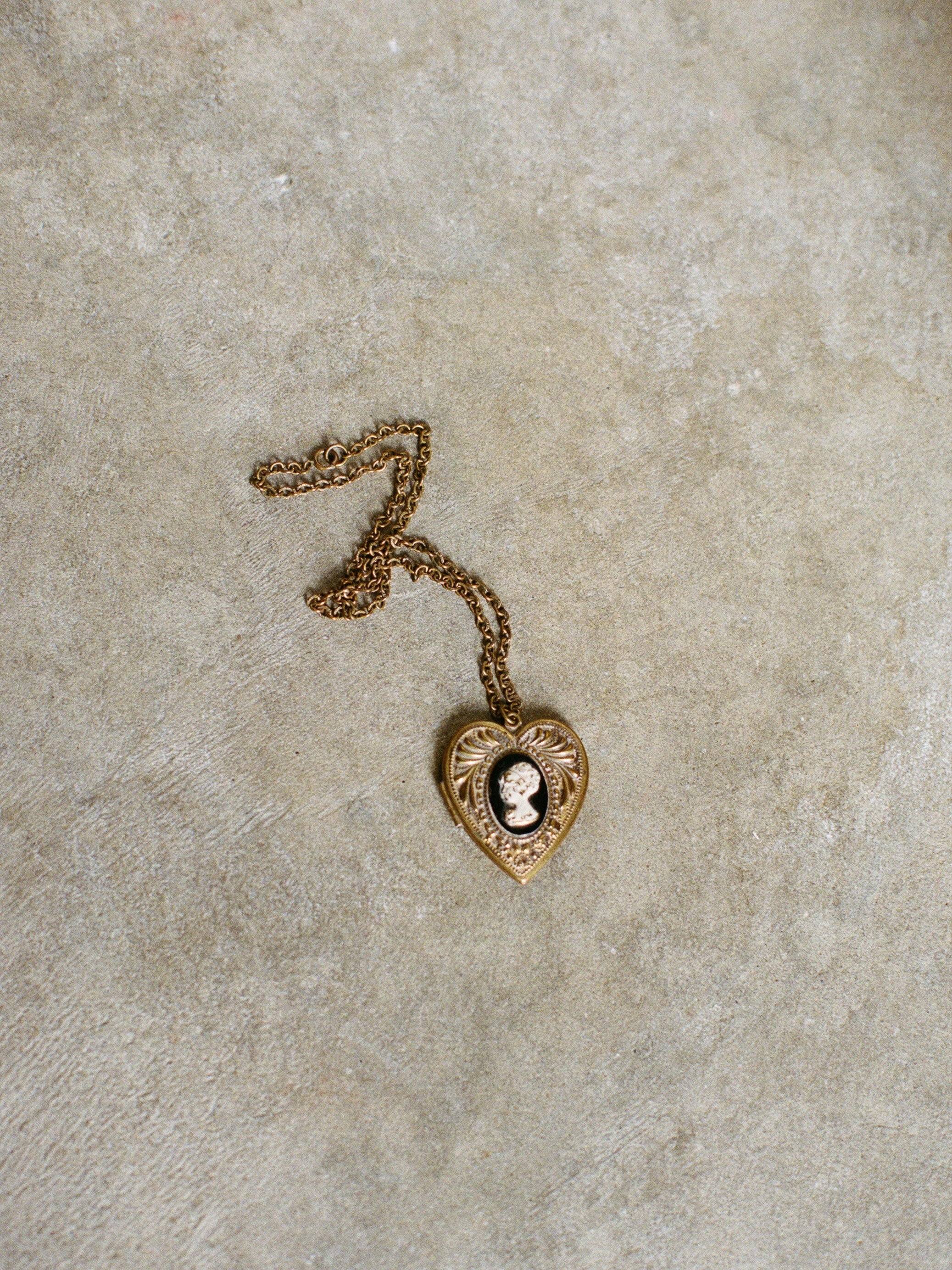 1930s Heart Cameo Locket