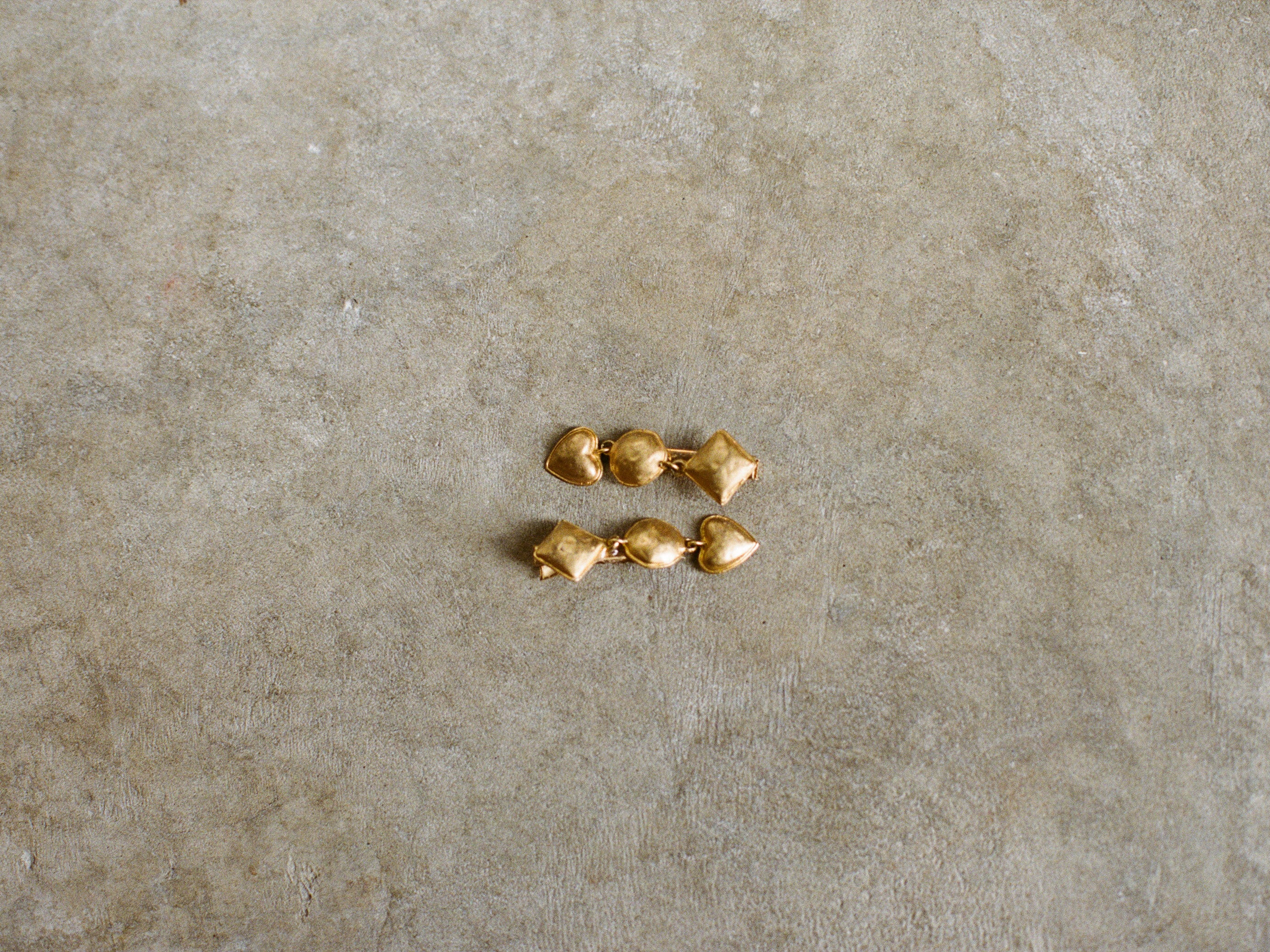 Gold Tone Metal Heart Hair Clips