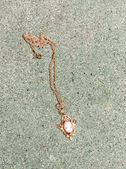 Est. Late 1970s Gold Toned Cameo Necklace